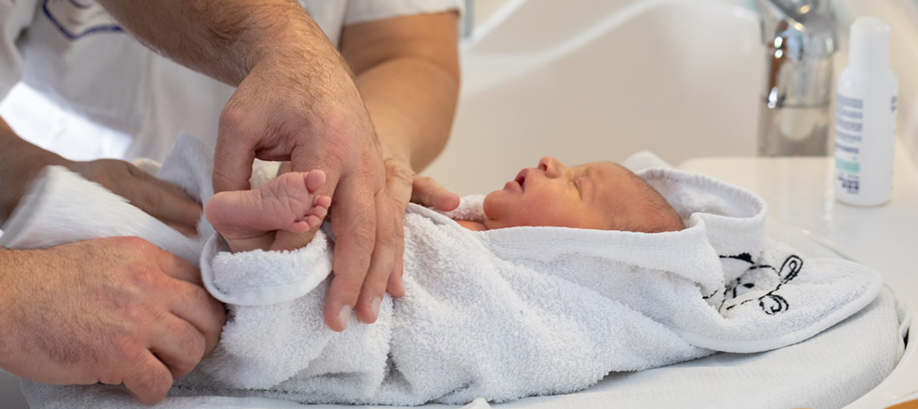 Maternité Olympe de Gouges - hôpital Bretonneau - soin bébé