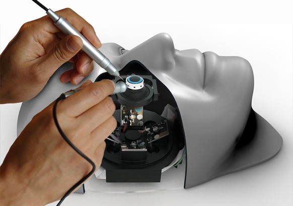 [ENSEIGNEMENT] LE GCS HUGO ACQUIERT UN SIMULATEUR DE RÉALITÉ VIRTUELLE POUR FORMER À LA CHIRURGIE LES INTERNES EN OPHTALMOLOGIE DE L’INTERREGION
