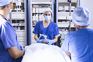 Faire bloc pour demain – Nous recrutons des Médecins anesthésistes-réanimateurs - © Ludovic LETOT